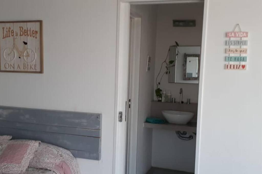 Luminoso Y Comfortable Monoambientea 25 Minutos De Ezeiza Remedios de Escalada Ngoại thất bức ảnh
